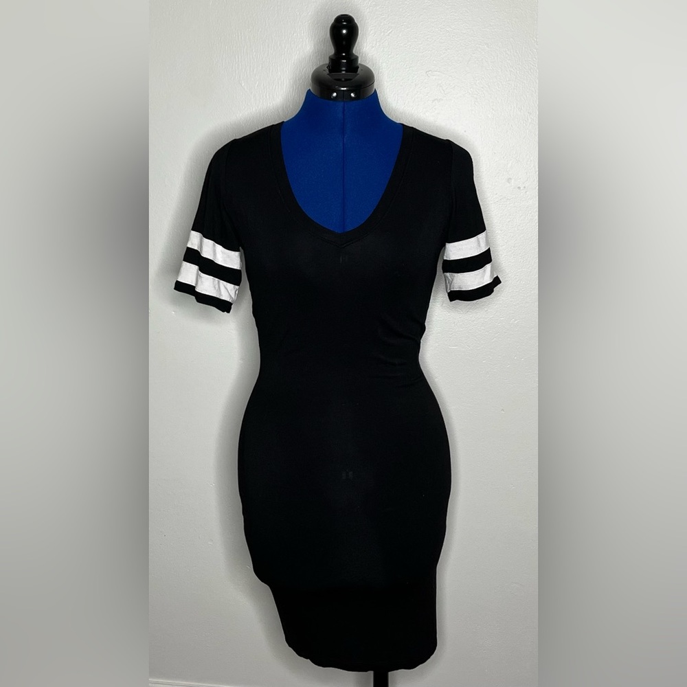 Popular Basics 90’s style dress